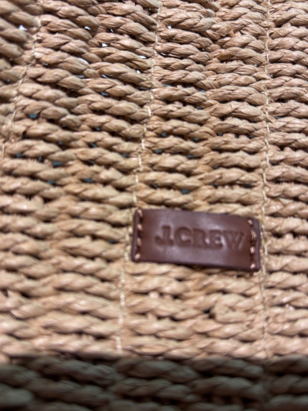 Classic Woven tote - Picture 2 of 5